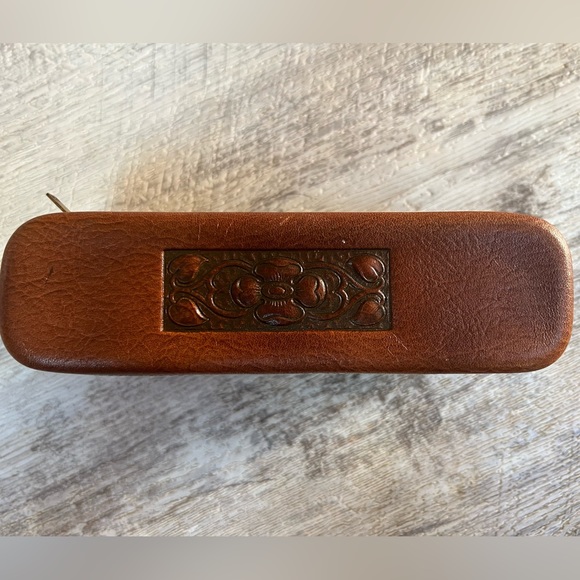 Meeker vintage men’s grooming kit - Picture 3 of 6